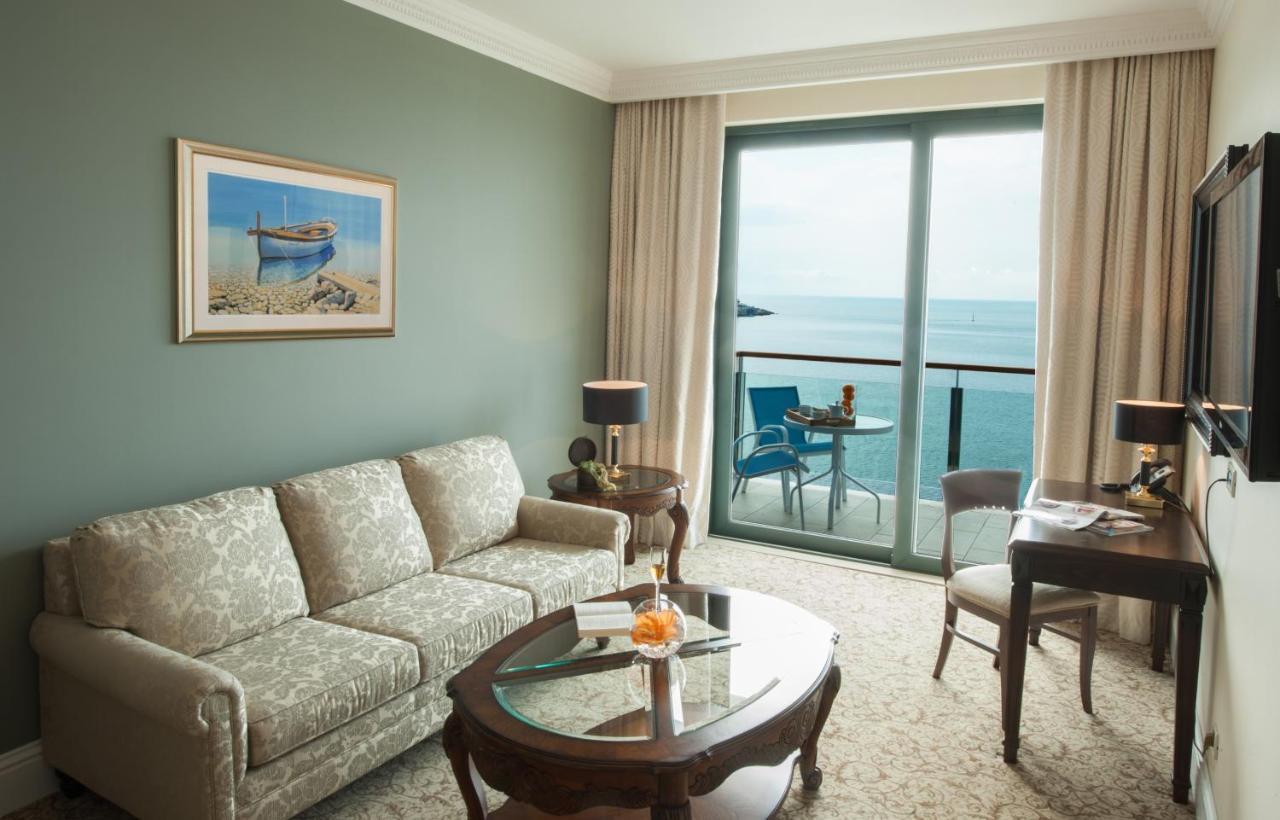 Royal Princess Hotel Дубровник Екстериор снимка A suite at the Hilton Athens