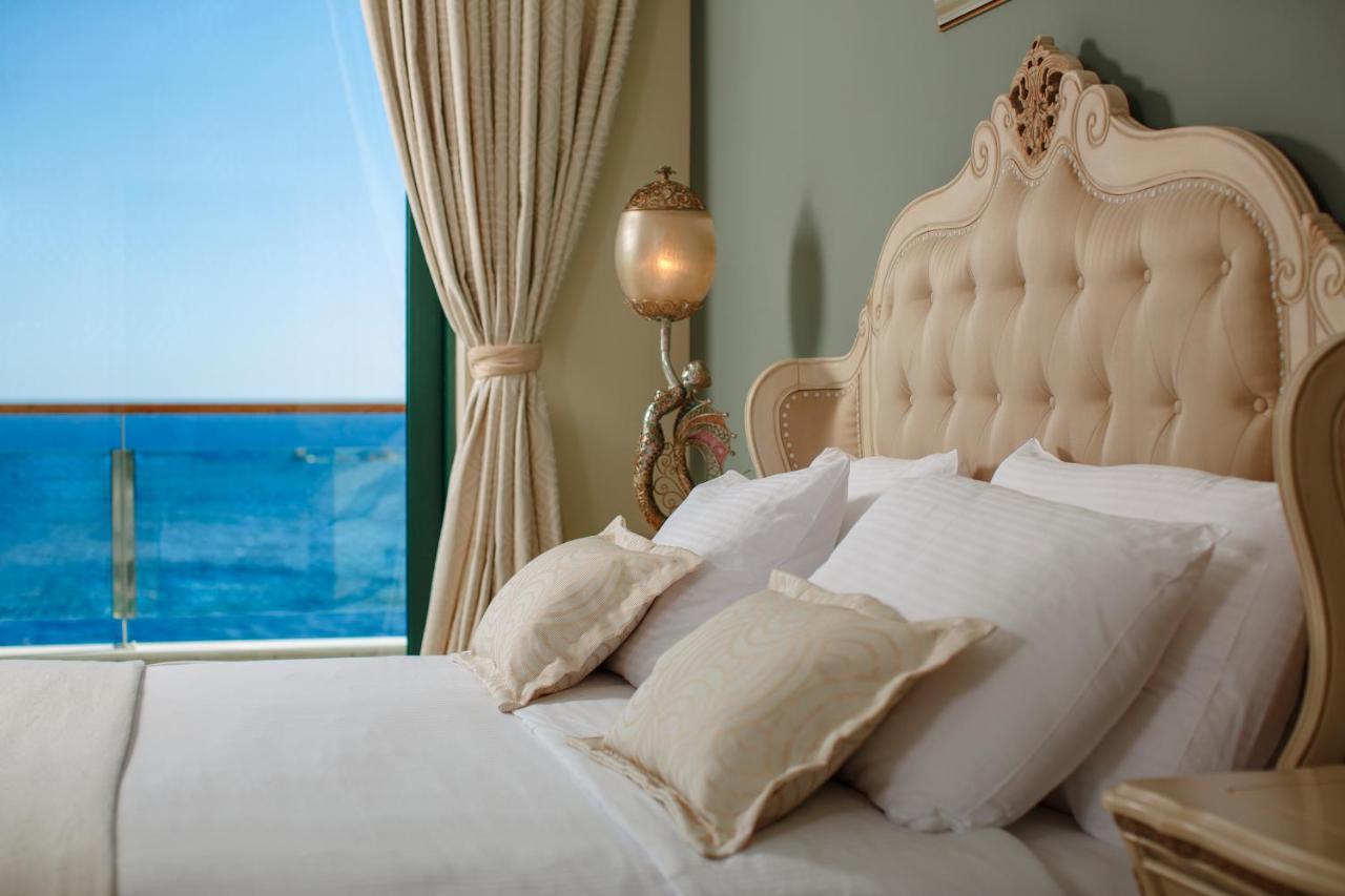 Royal Princess Hotel Дубровник Екстериор снимка A bedroom at the hotel