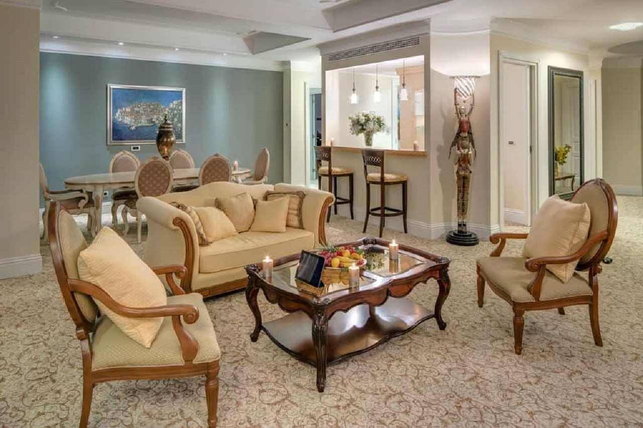 Royal Princess Hotel Дубровник Екстериор снимка A living room